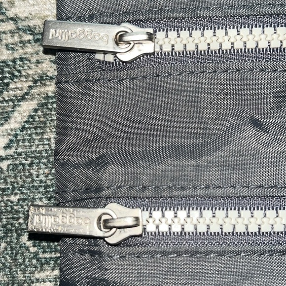 Baggallini Comrade 3-Zip Crossbody - Picture 5 of 14